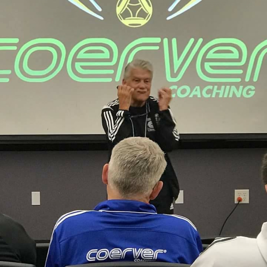 COERVER GLOBAL | Legendary Coerver co-founder Charlie Cooke delivering staff training at Coerver Americas annual conference in California