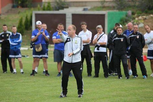 COERVER COACHING PRESENT ON SCOTTISH FA ADVANCED CHILDRENS LICENCE